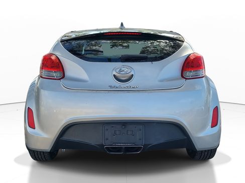 Used 2012 Hyundai Veloster image 10