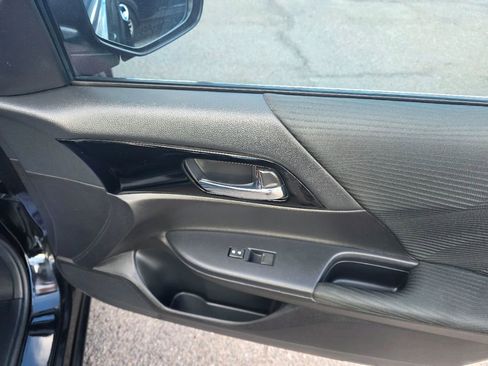 Used 2017 Honda Accord LX image 19