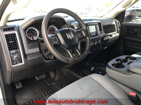 Used 2017 RAM 3500 Tradesman w/ Chrome Appearance Group image 11