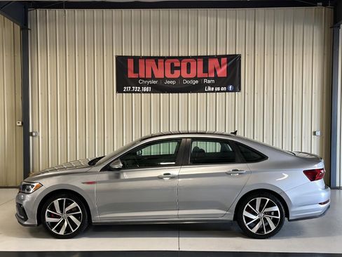 Used 2021 Volkswagen Jetta GLI Autobahn image 2