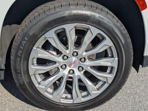 Used 2023 GMC Yukon Denali w/ Max Trailering Package AWD/4WD image 11