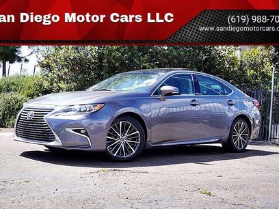 Used 2017 Lexus ES 350 w/ Luxury Package