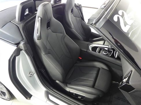 Used 2020 BMW Z4 sDrive30i w/ Driving Assistance Package image 22