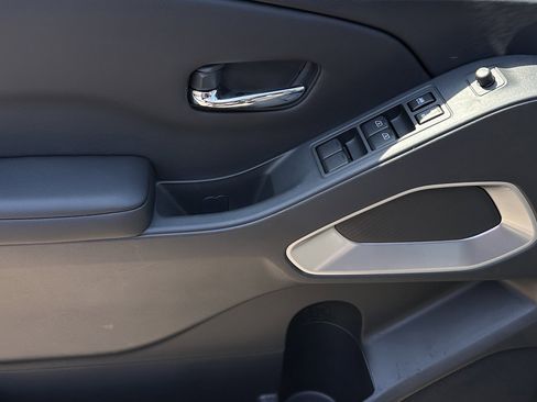 New 2026 Nissan Frontier SV image 2