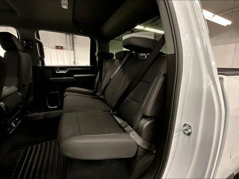 Used 2025 Chevrolet Silverado 2500 LT w/ Convenience Package AWD/4WD image 25