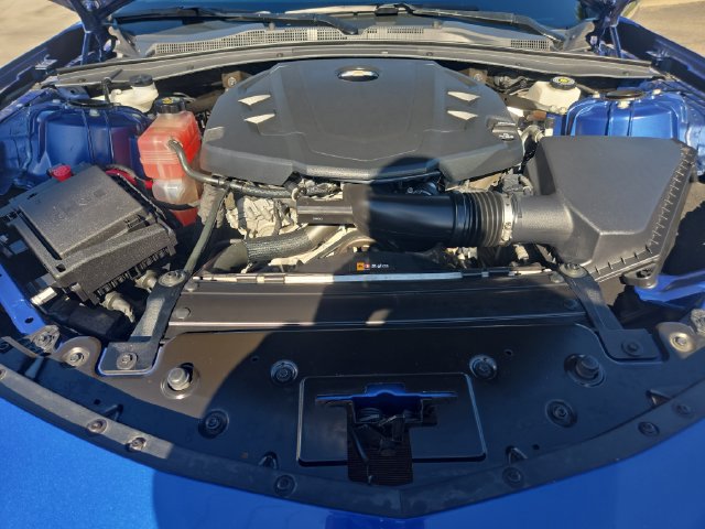 Used 2021 Chevrolet Camaro LT w/ RS Package RWD image 18