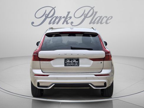 Used 2026 Volvo XC60 B5 Plus w/ Protection Package Premier AWD/4WD image 4