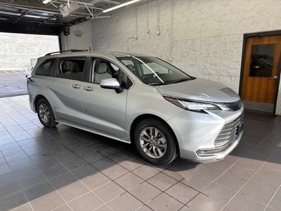Certified 2023 Toyota Sienna LE