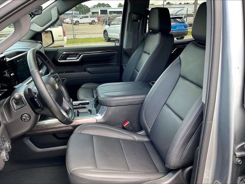 Used 2025 Chevrolet Silverado 1500 LTZ w/ LTZ Premium Texas Edition AWD/4WD image 18