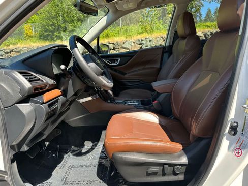 Used 2019 Subaru Forester Touring w/ Popular Package #3 AWD/4WD image 17