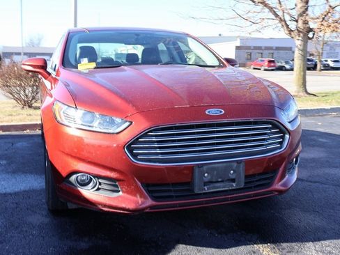 Used 2014 Ford Fusion SE w/ Equipment Group 202A image 4