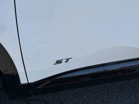 New 2026 Buick Envision Sport Touring image 25