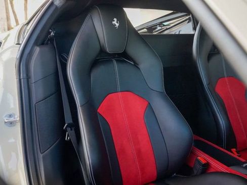 Used 2021 Ferrari F8 Tributo image 68