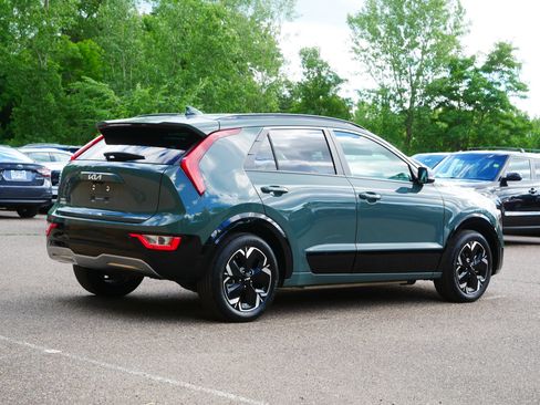 Used 2023 Kia Niro Wind w/ Wind Preserve Package FWD image 7