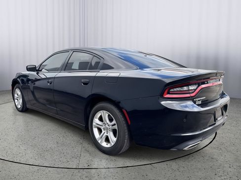 Used 2022 Dodge Charger SXT RWD image 10