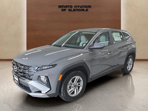 Used 2026 Hyundai Tucson SE AWD/4WD image 1