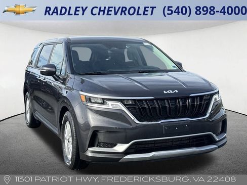 Used 2024 Kia Carnival LX image 21