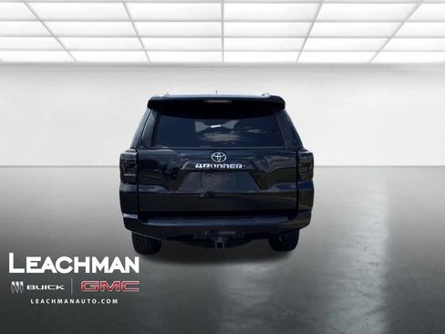 Used 2016 Toyota 4Runner SR5 Premium AWD/4WD image 5