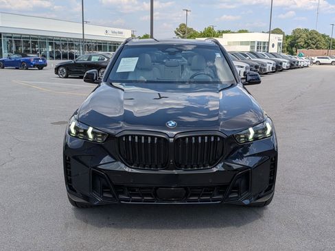 Certified 2025 BMW X5 xDrive40i w/ M Sport Package AWD/4WD image 8