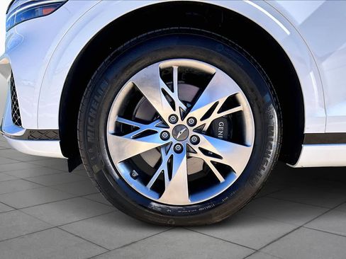 Used 2025 Genesis GV70 3.5T Sport AWD/4WD image 10