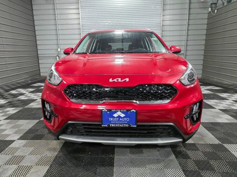 Used 2022 Kia Niro LX image 3