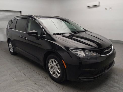 Used 2021 Chrysler Voyager Lxi FWD image 13