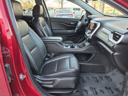Used 2023 GMC Acadia SLT image 25