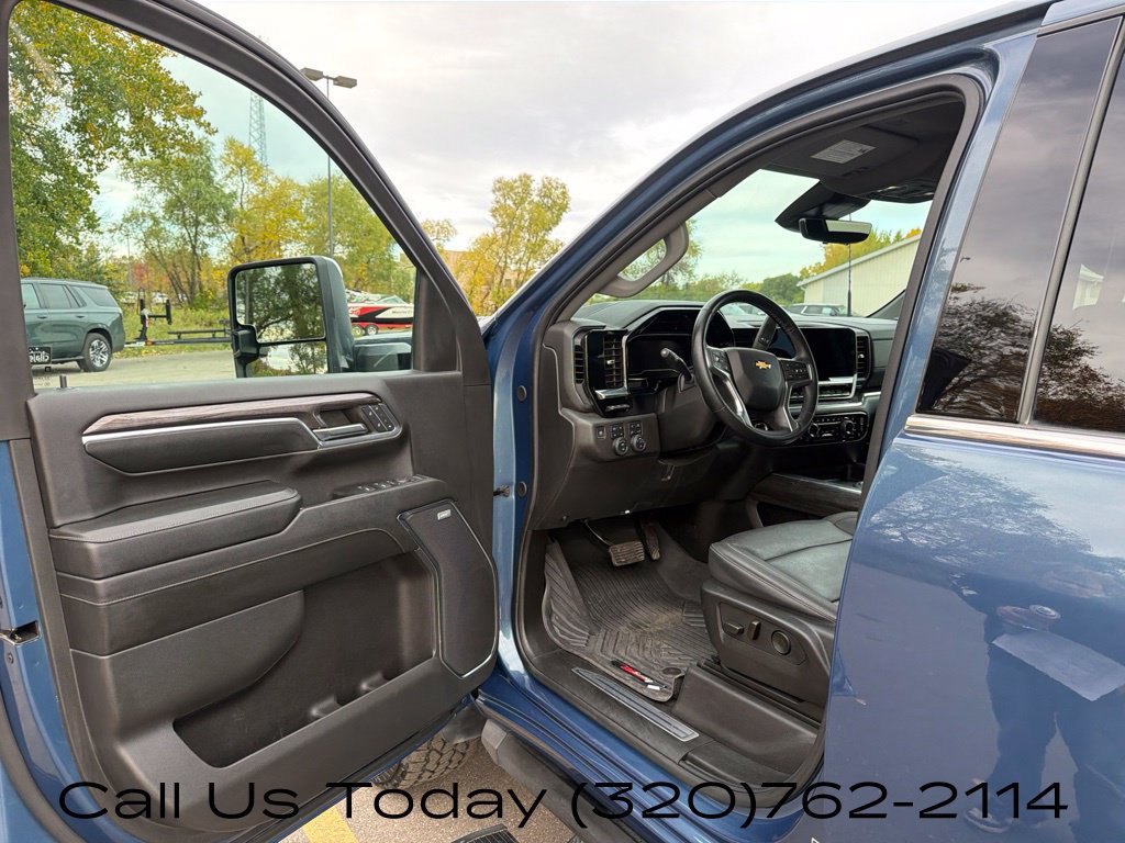 Used 2024 Chevrolet Silverado 3500 LTZ w/ LTZ Plus Package AWD/4WD image 13