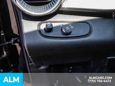 Used 2024 Chevrolet Trax LT image 37