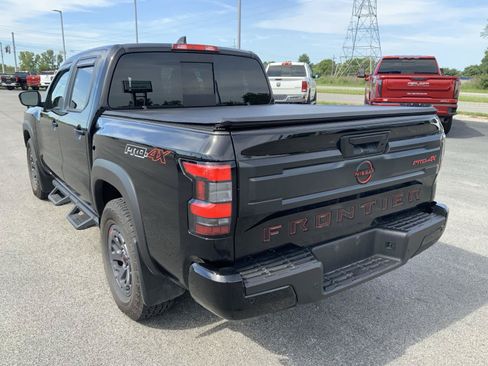 Used 2025 Nissan Frontier PRO-4X AWD/4WD image 9