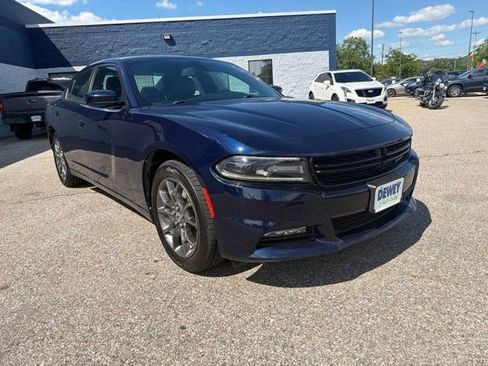 Used 2017 Dodge Charger SXT w/ AWD Plus Group image 7