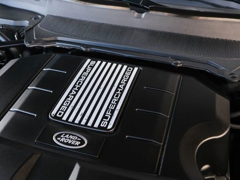 Used 2019 Land Rover Discovery HSE image 50