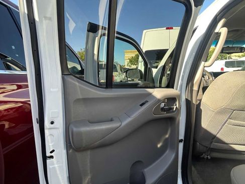 Used 2016 Nissan Frontier SV w/ SV Value Truck Package image 14