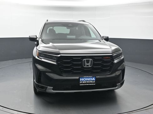 Certified 2023 Honda Pilot TrailSport image 8