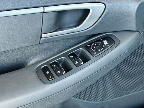 Used 2022 Hyundai Sonata SE FWD image 19