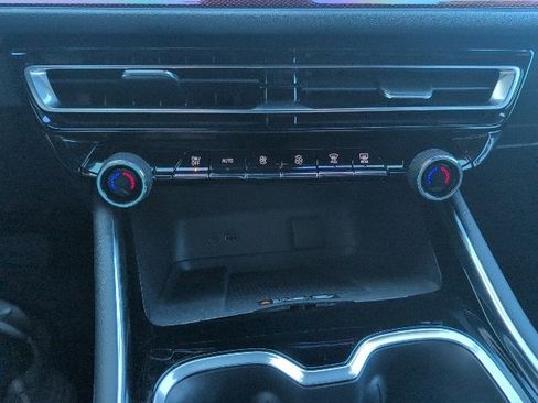 Used 2024 Chevrolet Traverse Z71 w/ LPO, Floor Liner Package image 13