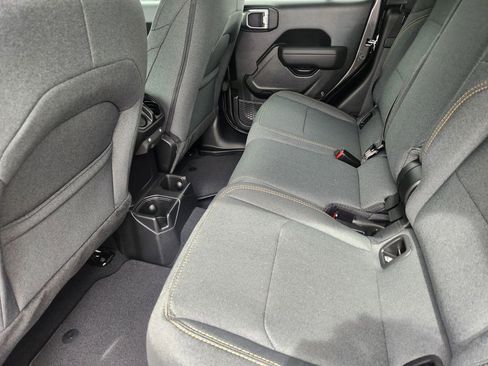 New 2026 Jeep Gladiator Sport image 31