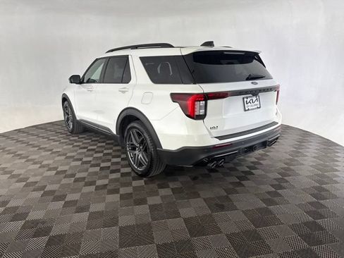 Used 2025 Ford Explorer ST w/ Sun And Sound Package AWD/4WD image 9