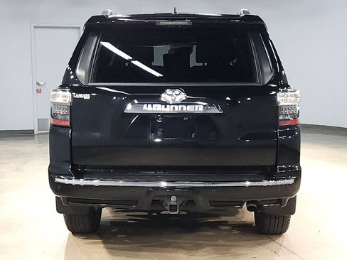 Used 2024 Toyota 4Runner Limited AWD/4WD image 6
