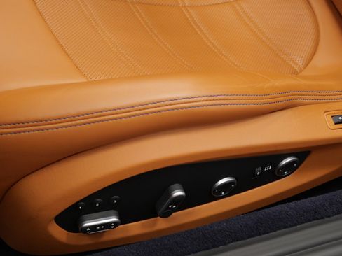 Used 2017 Ferrari California T RWD image 29