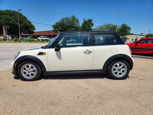 Used 2013 MINI Cooper Hardtop FWD image 2