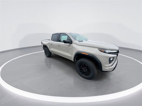 New 2026 GMC Canyon Elevation w/ Convenience Package image 2