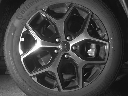 Used 2025 Jeep Compass Limited image 13