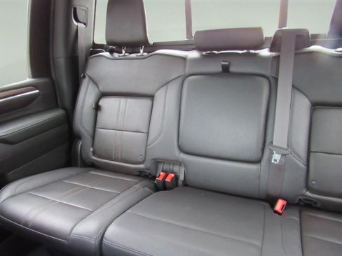 Used 2024 Chevrolet Silverado 2500 High Country image 8