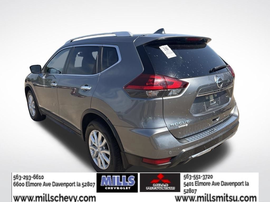 Used 2020 Nissan Rogue SV FWD image 3