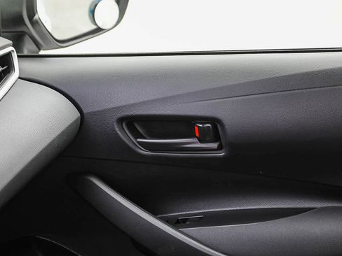 Used 2023 Toyota Corolla LE FWD image 23