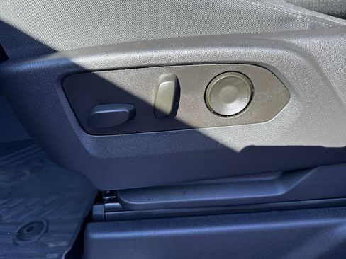 Certified 2024 Chevrolet Silverado 1500 LT image 35