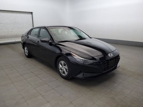 Used 2023 Hyundai Elantra SE image 13