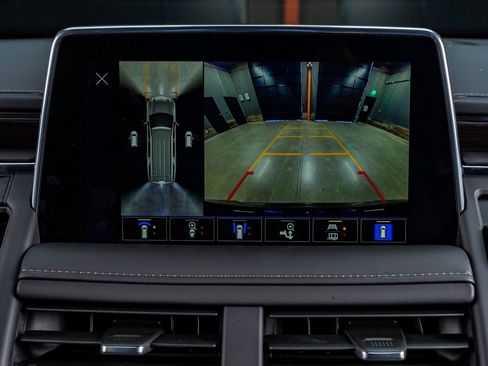 Used 2024 Chevrolet Tahoe Z71 w/ Z71 Off-Road Package image 27