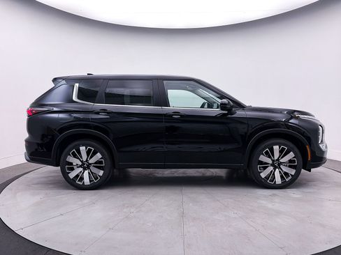 New 2026 Mitsubishi Outlander SE AWD/4WD image 27